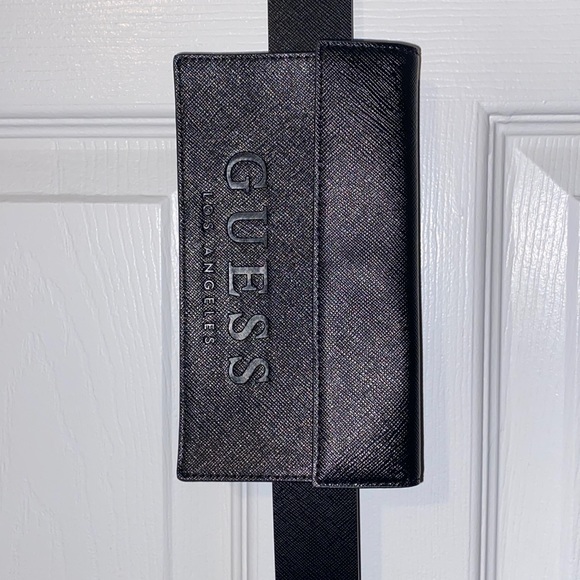 Guess belt with pouch - Picture 3 of 4